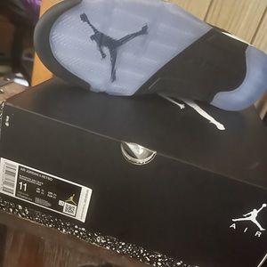 Black/Cool Grey-White Retro 5